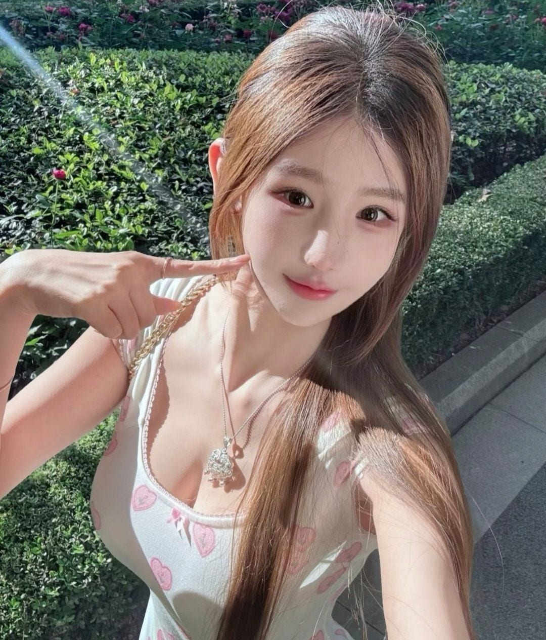 江苏省常州市粉鮑少女巨乳尤物做完付 有公寓的公开照片