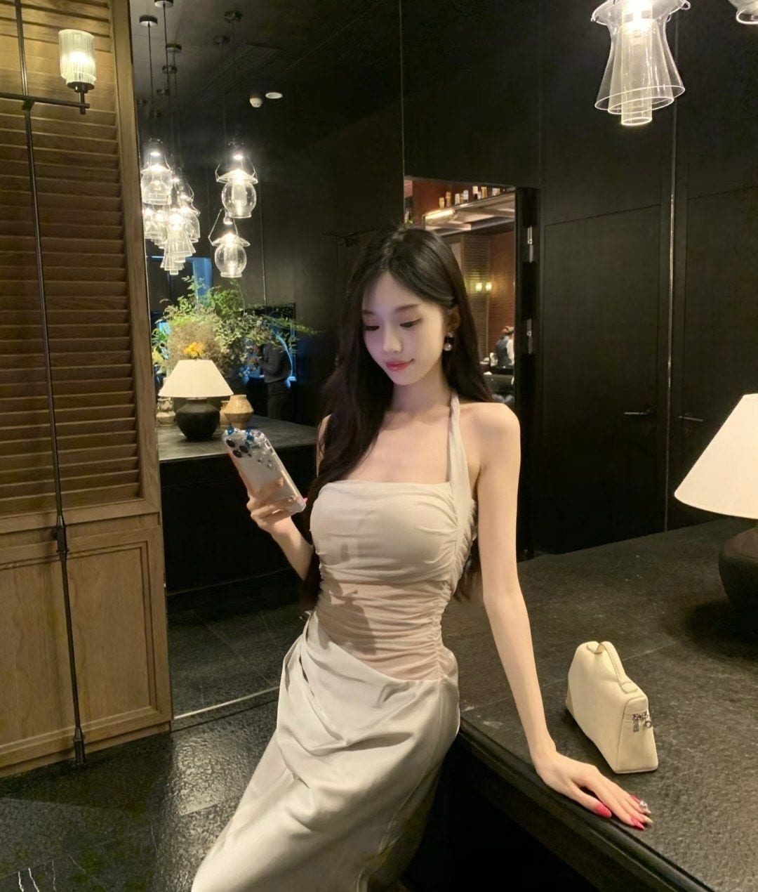 江苏省连云港市大长腿丝袜妹妹!免费体验完事付的公开照片
