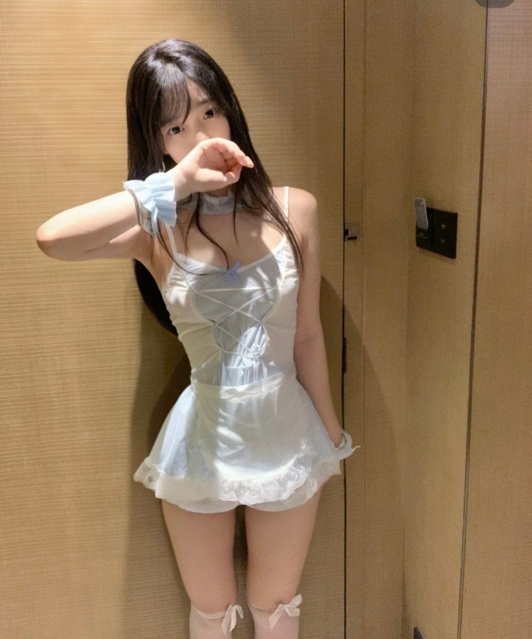 山东省烟台市极品校花刚下海!免费体验完事付的公开照片