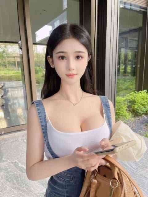 山东省济南市莞式风情少妇很配合有公寓的公开照片