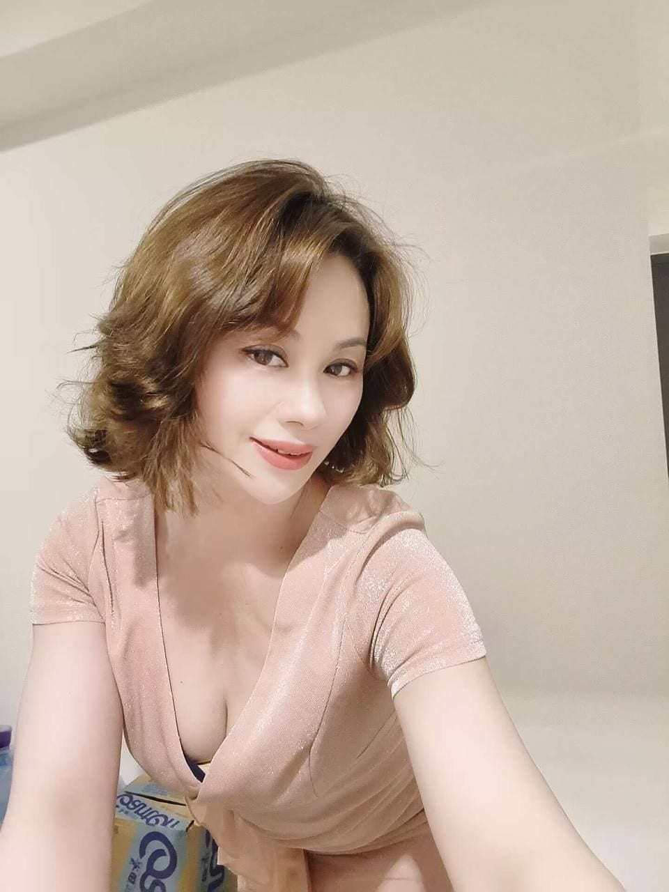 广东省深圳市深圳瑶瑶的公开照片