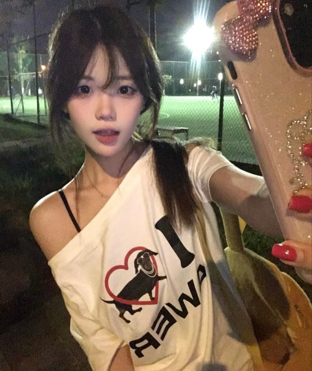 江苏省无锡市兼职小骚货。自带公寓有保障的公开照片